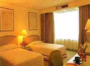 Eastin Lakeside Hotel Bangkok Exterior photo